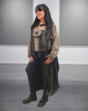 Lade das Bild in den Galerie-Viewer, H4 Kurztunika ausgefallen mit vielen Details- Größe 36 bis 50