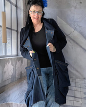 Load image into Gallery viewer, Jeansmantel in Dunkelblau Größe 44 bis 62