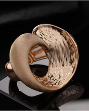 Lade das Bild in den Galerie-Viewer, Gold Ring Kreis Verstellbar
