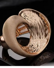 Lade das Bild in den Galerie-Viewer, Gold Ring Kreis Verstellbar