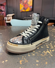 Load image into Gallery viewer, Rebecca White Sneaker Black