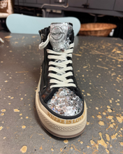 Load image into Gallery viewer, Rebecca White Sneaker Black