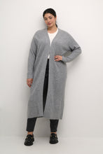 Lade das Bild in den Galerie-Viewer, Oversize Cardigan Strickmantel in Grey Grau Gr 42 bis 64+ - Kaffe Curve