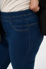 Load image into Gallery viewer, Bequeme Denim-Jeggings in Karottenform bis Gr 56/58– Die perfekte Wohlfühl-Jeans - Kaffe Curve