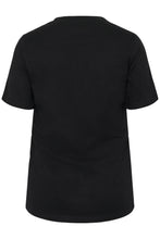 Load image into Gallery viewer, Stylisches T-Shirt mit kontraststarker „OUI“-Spitzenapplikation bis Gr 56 - Kaffe Curve