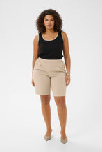 Lade das Bild in den Galerie-Viewer, Elegante City-Shorts mit hohem Komfort in Beige Taupe- Kaffe Curve – bis Gr 60