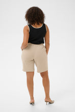 Lade das Bild in den Galerie-Viewer, Elegante City-Shorts mit hohem Komfort in Beige Taupe- Kaffe Curve – bis Gr 60