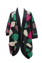 Lade das Bild in den Galerie-Viewer, MOS- Mirror of Style Teddy Cardigan in Grün Pink Schwarz - alle Größen