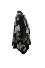 Lade das Bild in den Galerie-Viewer, MOS- Mirror of Style Teddy Cardigan in Grau Antra Schwarz - alle Größen