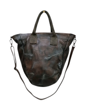 Lade das Bild in den Galerie-Viewer, Papucei Leder Handtasche Muno Jason brown