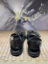 Lade das Bild in den Galerie-Viewer, Papucei Sandale Kira Black