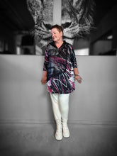 Load image into Gallery viewer, SALE Hoodie von CN-G/ MG mit Kapuze und ausgefallenem Design in 4 Größen bis Gr 62