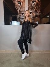 Load image into Gallery viewer, CN-G Bluse aus Spitze mit Lederapplikationen in 3 Größen bis Gr 60