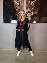 Load image into Gallery viewer, Dreiteiler bestehend aus Netzweste mit Unterkleid & Stulpen