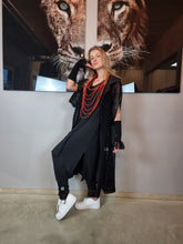 Load image into Gallery viewer, Dreiteiler bestehend aus Netzweste mit Unterkleid & Stulpen