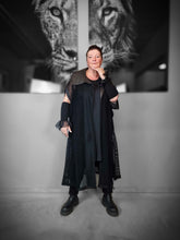 Load image into Gallery viewer, Dreiteiler bestehend aus Netzweste mit Unterkleid & Stulpen