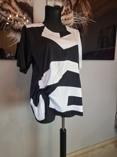 Load image into Gallery viewer, Tunika von Mädchenglück in 4 Farben bis Gr 64 jetzt im Sale