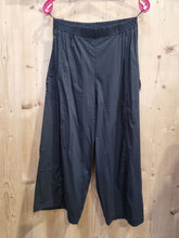 Load image into Gallery viewer, Bengalin Culotte Hose von Mädchenglück in 3 Farben