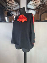 Load image into Gallery viewer, Tunika von CN-G bis Größe 62/64 mit Rosenmuster