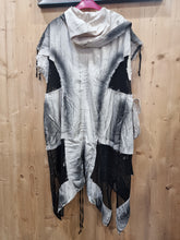 Load image into Gallery viewer, Ausgefallene Weste aus Jeans mit Netzeinsätzen in Khaki/Schwarz