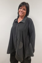 Load image into Gallery viewer, Blusentunika mit Druckknöpfen von CNG bis Größe 62 mit Memory und Lederoptik Einsatz