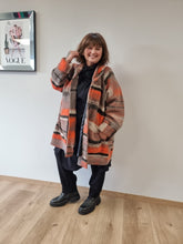 Lade das Bild in den Galerie-Viewer, 𝐒𝐚𝐥𝐞- Kischella Jacke in herbstlich-winterlichen Farben