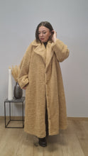 Load image into Gallery viewer, CN-G Teddy Mantel in Camel 4 Größen bis Größe 62- kurzzeitig im Halloween Special