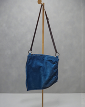 Lade das Bild in den Galerie-Viewer, Papucei Leder Handtasche Zop