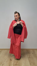 Lade das Bild in den Galerie-Viewer, Stylischer Blazer in Rot Größe 42 bis 62 - Studio