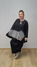Lade das Bild in den Galerie-Viewer, Vokuhila Tunika Onesize Oversize mit Streifen Gr 40 bis 64