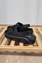 Load image into Gallery viewer, Papucei Flipzy in Schwarz bis Gr 42