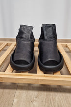 Load image into Gallery viewer, Papucei Ioni in Schwarz bis Gr 42