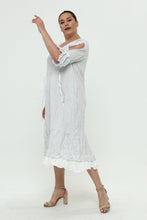 Load image into Gallery viewer, Kleid Crash/ Crinkle Effekt in grau von Mädchenglück