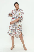 Load image into Gallery viewer, Viskose Jacquard Volants Kleid/ Tunika Volants Mädchenglück Weiß/bunt bis Größe 56/58