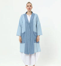 Load image into Gallery viewer, Longblazer von unserem Label Mädchenglück 4 Farben und 3 Größen bis Gr 58/60