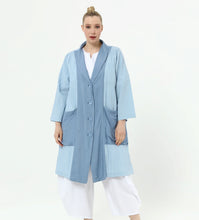 Load image into Gallery viewer, Longblazer von unserem Label Mädchenglück 4 Farben und 3 Größen bis Gr 58/60