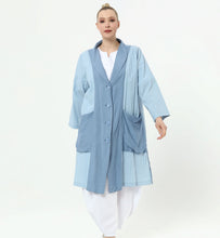 Load image into Gallery viewer, Longblazer von unserem Label Mädchenglück 4 Farben und 3 Größen bis Gr 58/60