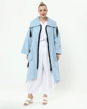Load image into Gallery viewer, Sommer Trenchcoat Eisblau von unserem Label Mädchenglück bis Größe 58