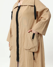 Load image into Gallery viewer, Trenchcoat in Erdfarben von unserem Label Mädchenglück