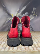Lade das Bild in den Galerie-Viewer, Papucei Stiefelette Rick Red