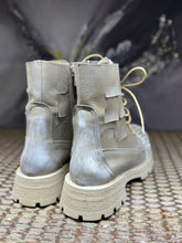 Load image into Gallery viewer, Papucei Stiefelette mit Reißverschluss Spirit grau