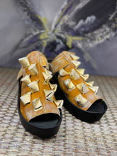 Load image into Gallery viewer, Papucei Sandale Aspen Yellow