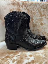 Load image into Gallery viewer, Rebecca White Cowboy Stiefel/Boots Golden Nappa Black