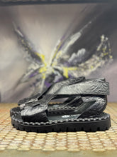 Lade das Bild in den Galerie-Viewer, Papucei Sandale Moonie Black