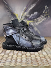 Load image into Gallery viewer, Papucei Sandale Cole Black/ Silver - RESTOCKED