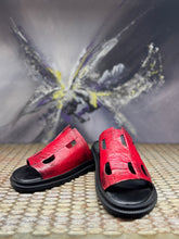 Lade das Bild in den Galerie-Viewer, Papucei Pantolette Cora Red