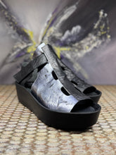 Load image into Gallery viewer, Papucei Sandale Raya Black Silver