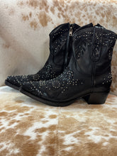 Load image into Gallery viewer, Rebecca White Cowboy Stiefel/Boots Golden Nappa Black