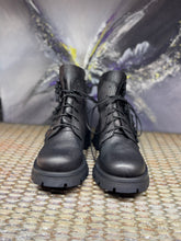 Load image into Gallery viewer, Papucei Stiefelette Strider black mit Reißverschluss