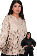 Load image into Gallery viewer, Ausgefallene Ballonjacke mit Plättchenverarbeitung in 2 Farben – B-ONE